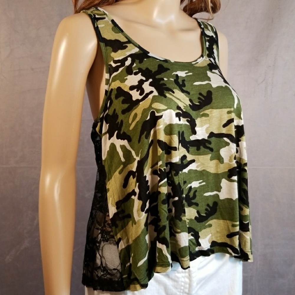 Wet Seal Camo & Lace Tank